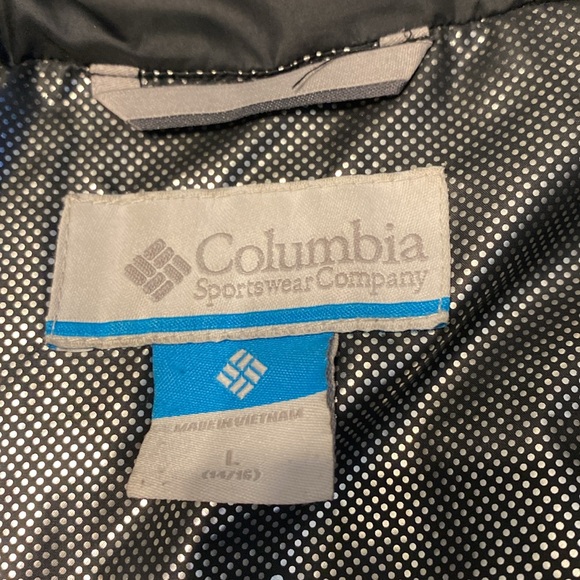 Boys Columbia winter jacket - Picture 2 of 3